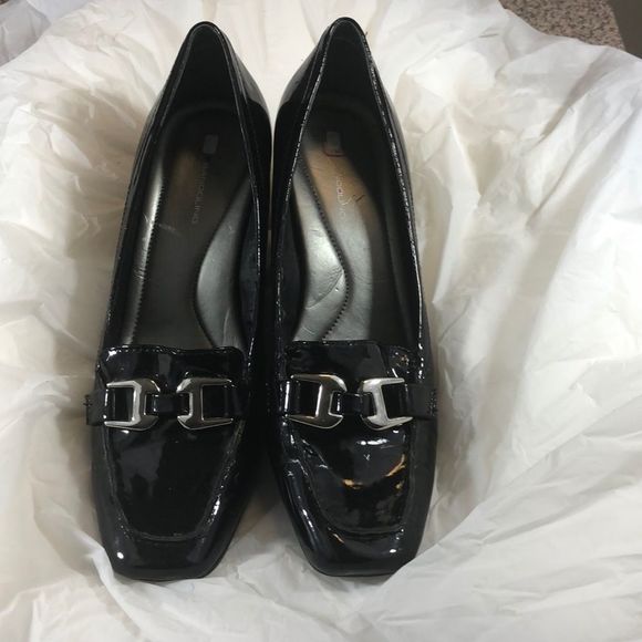 Bandolino Flax Leather Loafer - Picture 1 of 7